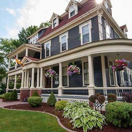 Carriage House Inn Fredericton Dış mekan fotoğraf