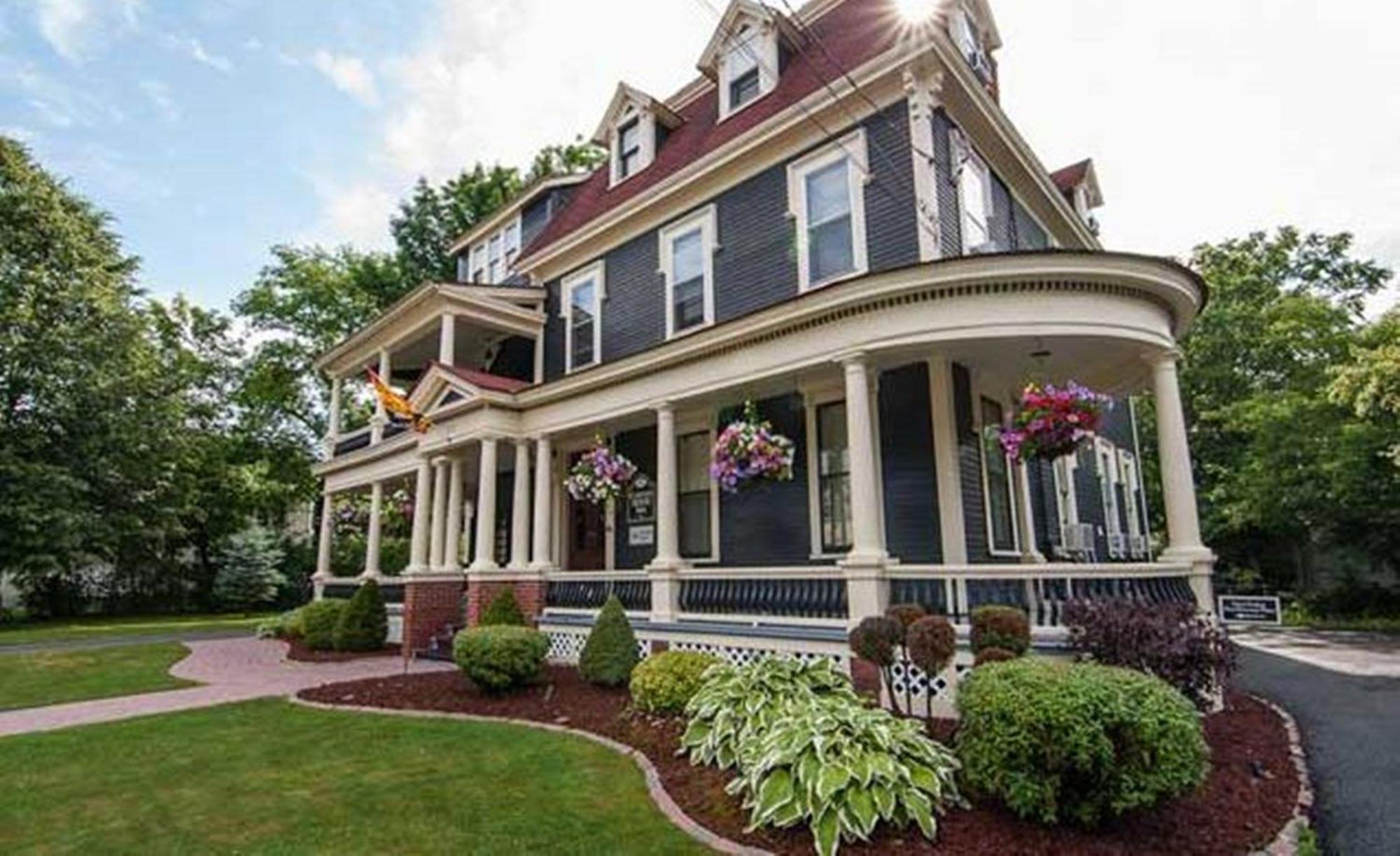 Carriage House Inn Fredericton Dış mekan fotoğraf