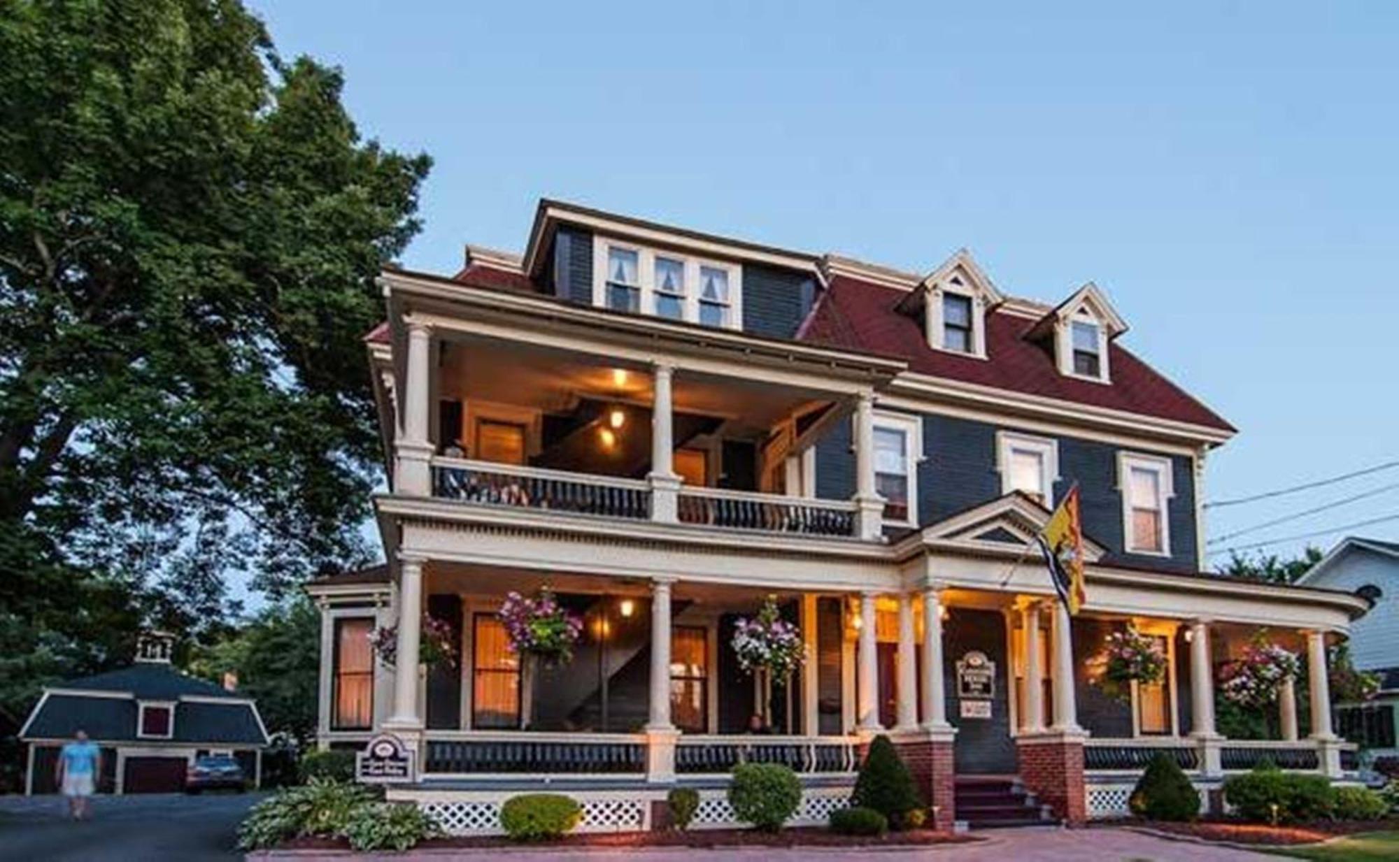 Carriage House Inn Fredericton Dış mekan fotoğraf